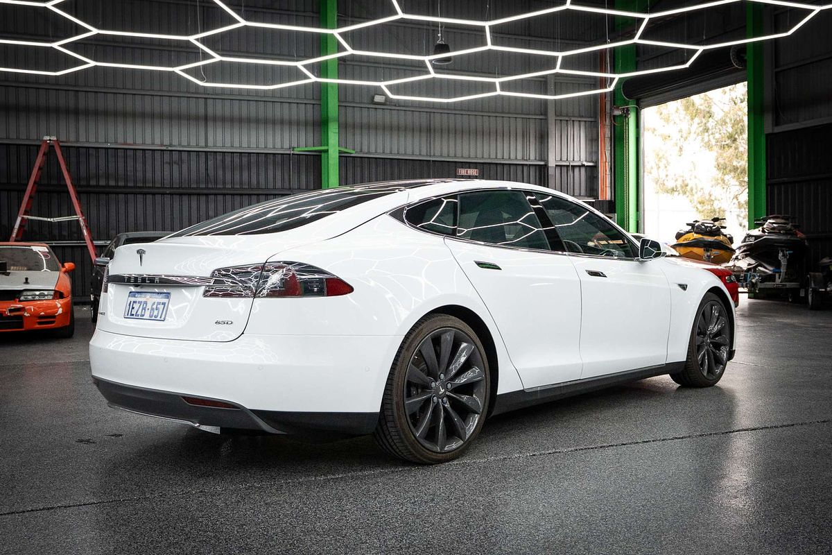 2015 Tesla Model S 85D