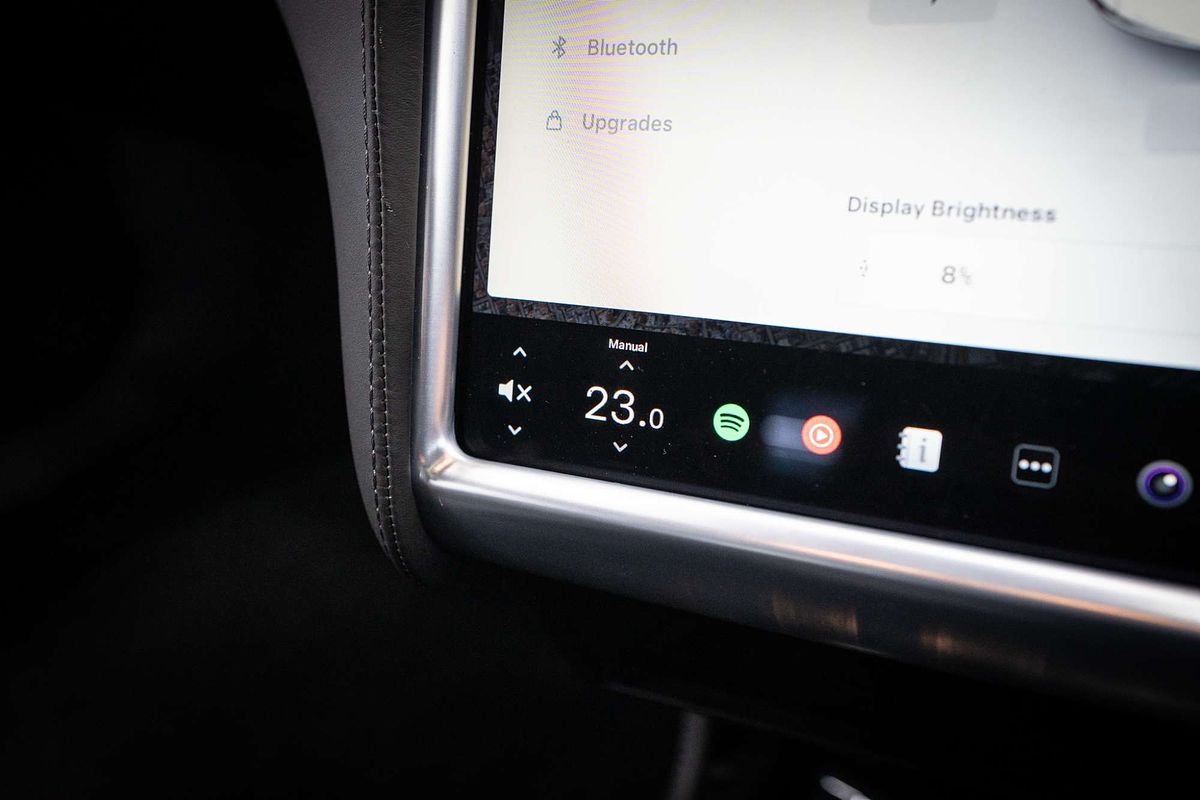 2015 Tesla Model S 85D
