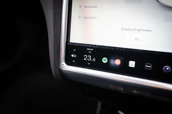 2015 Tesla Model S 85D