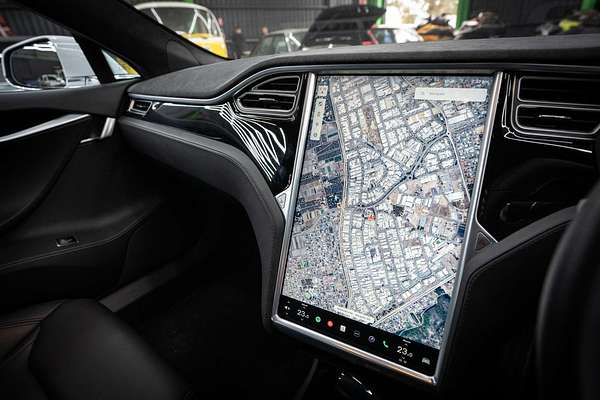 2015 Tesla Model S 85D
