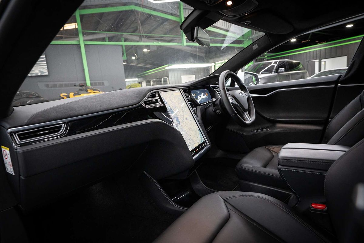 2015 Tesla Model S 85D