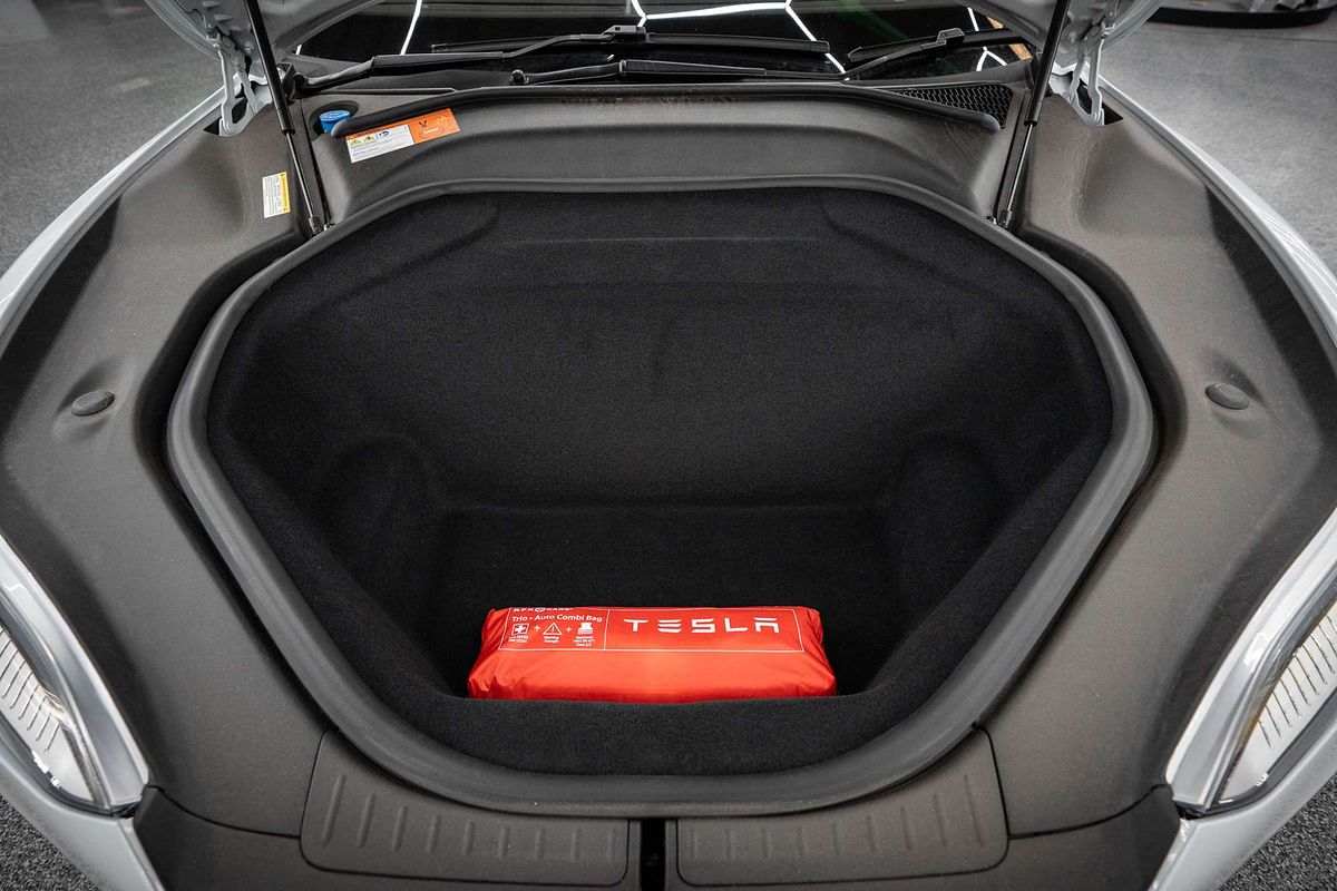 2015 Tesla Model S 85D