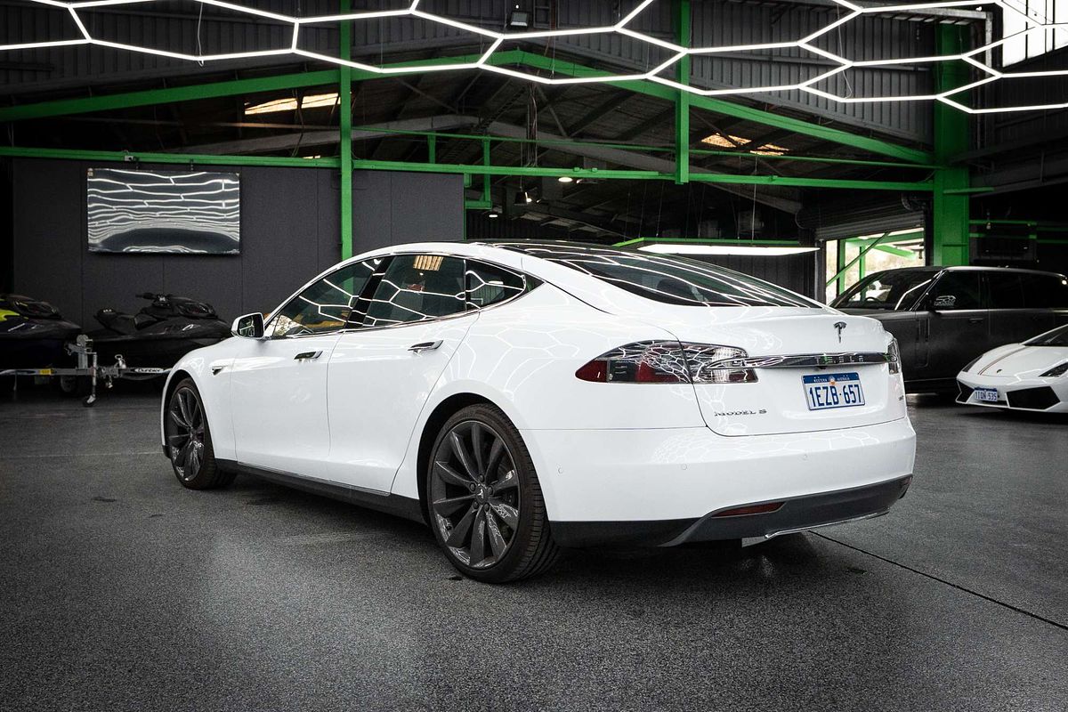 2015 Tesla Model S 85D
