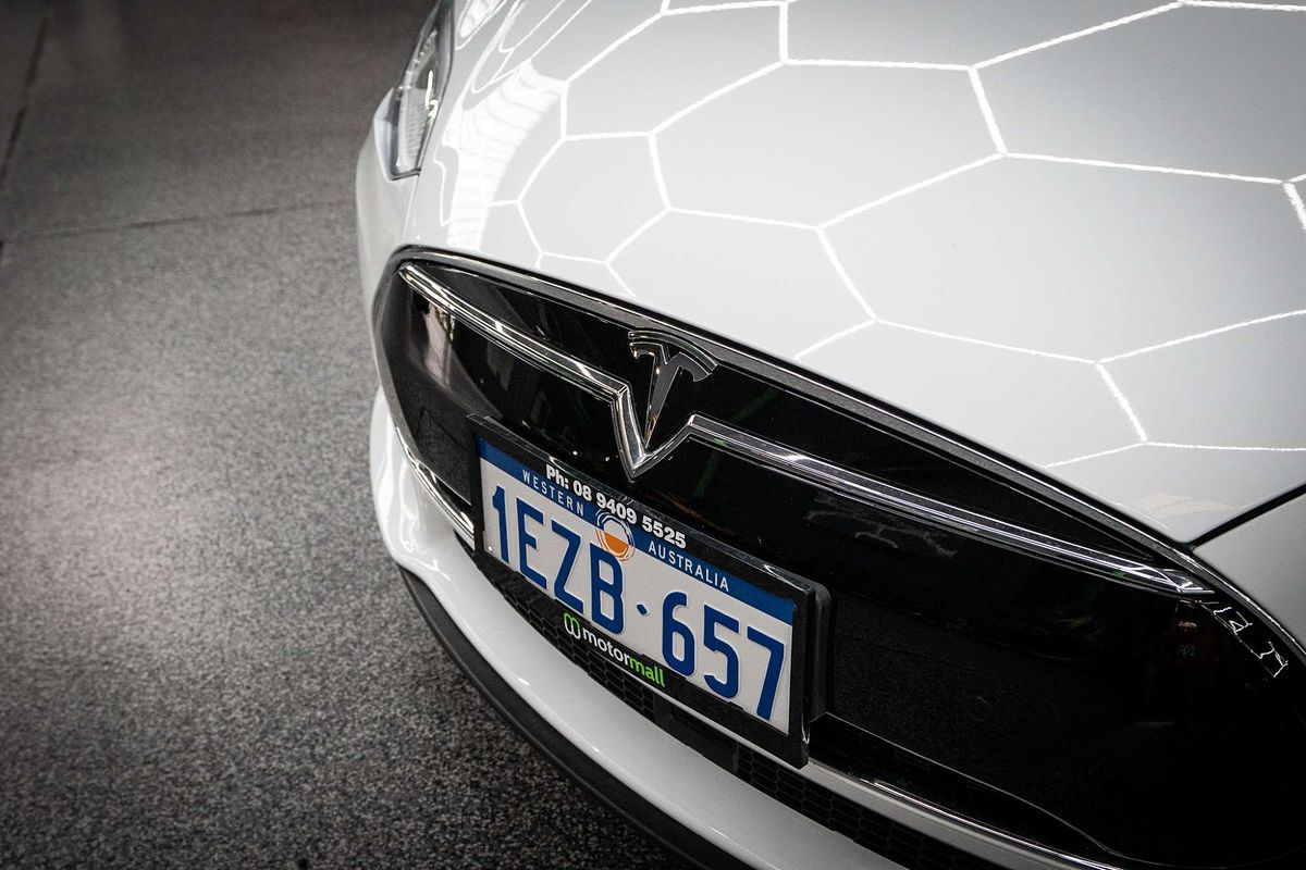 2015 Tesla Model S 85D