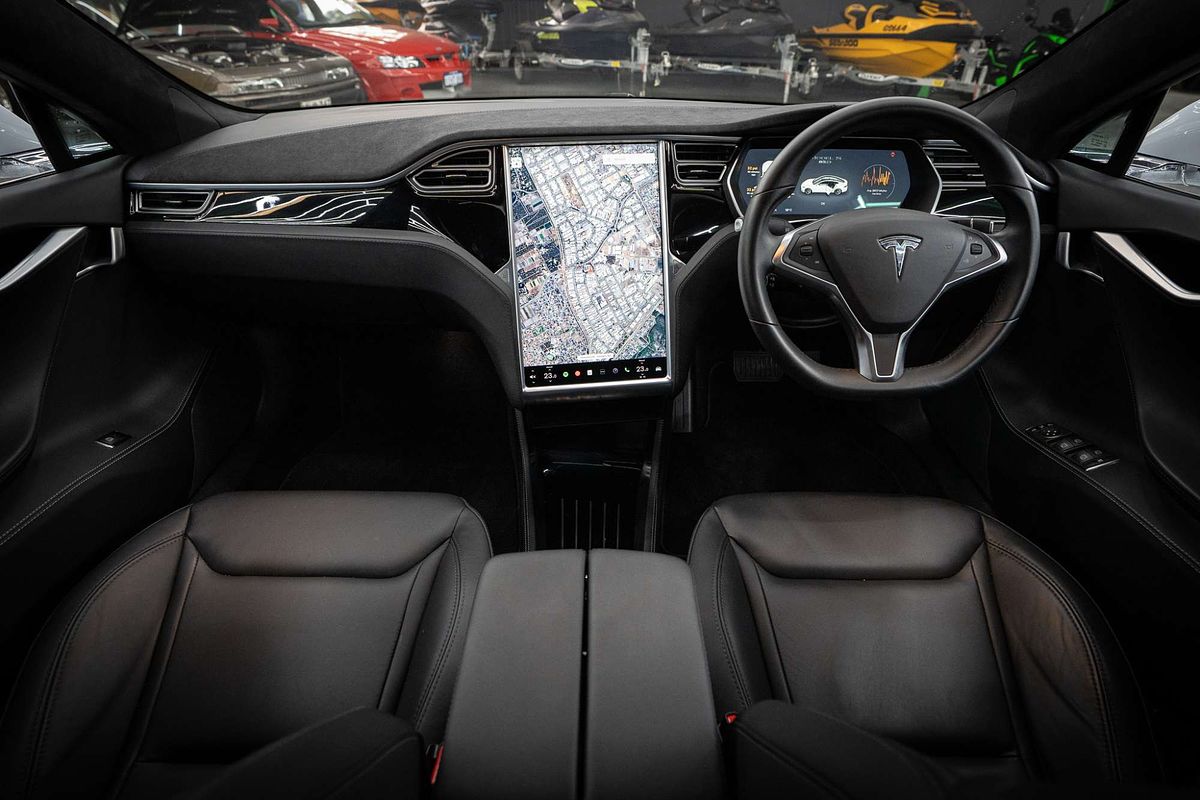 2015 Tesla Model S 85D