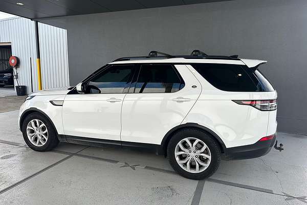 2017 Land Rover Discovery SD4 SE Series 5