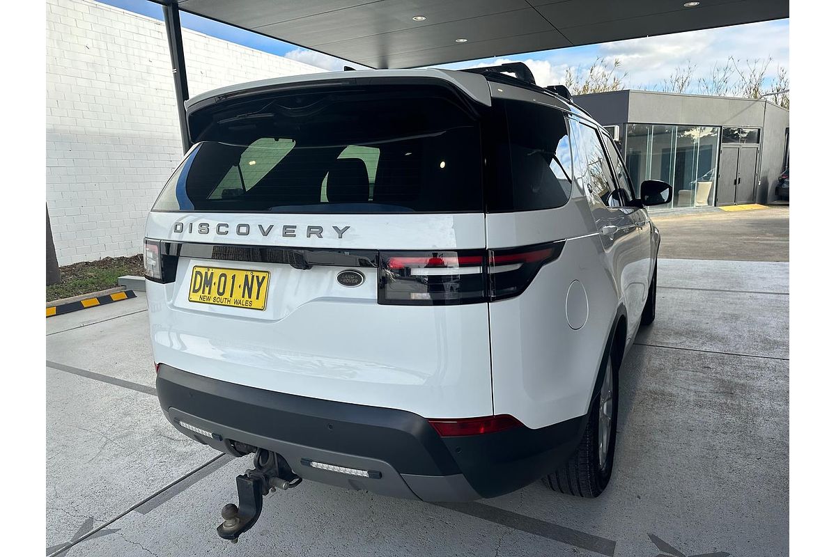 2017 Land Rover Discovery SD4 SE Series 5
