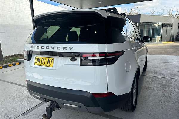 2017 Land Rover Discovery SD4 SE Series 5