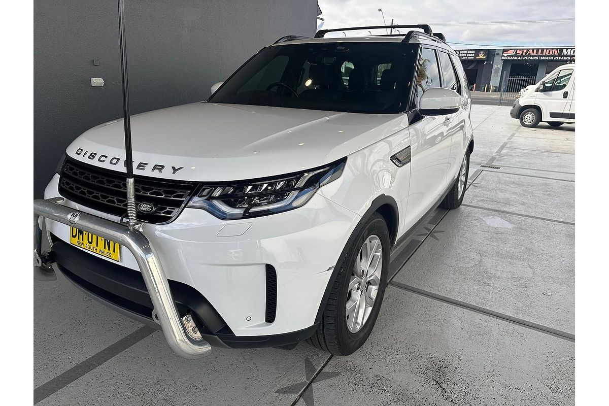 2017 Land Rover Discovery SD4 SE Series 5