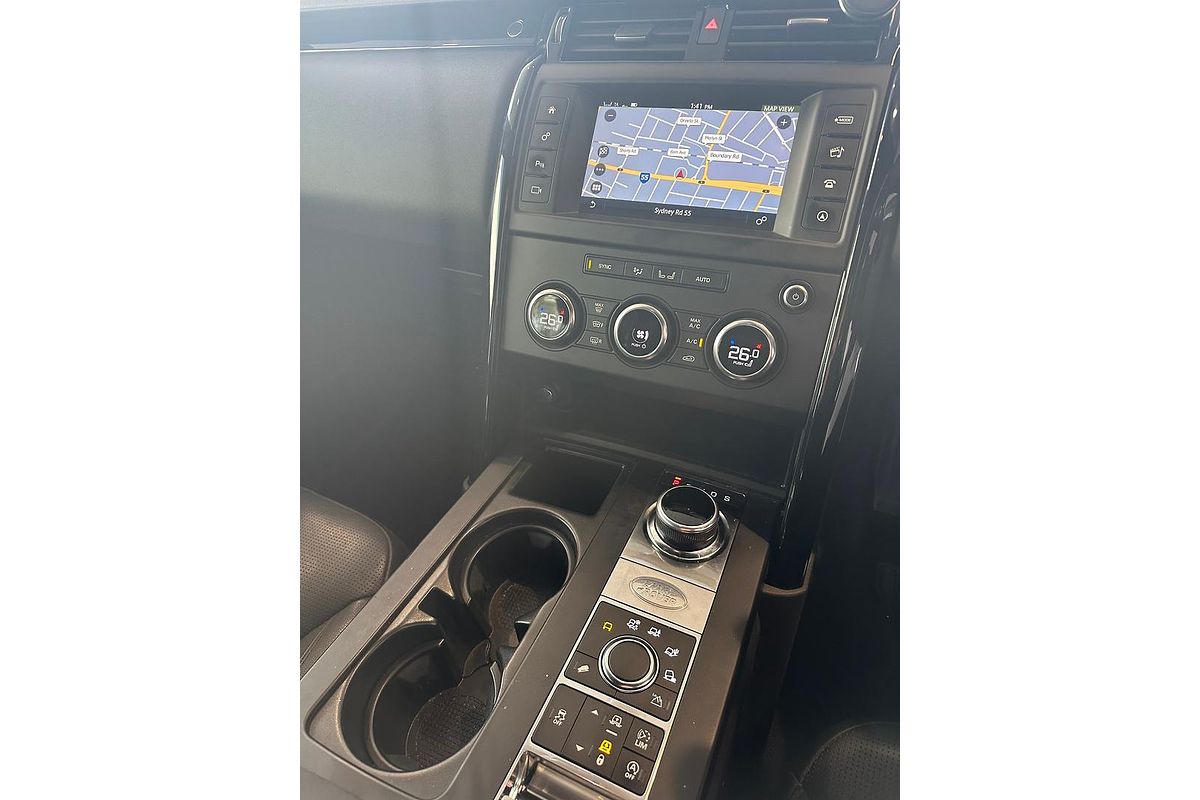 2017 Land Rover Discovery SD4 SE Series 5
