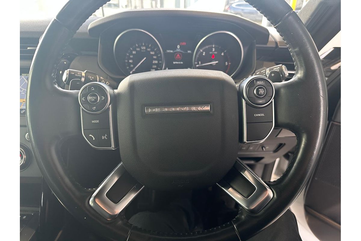 2017 Land Rover Discovery SD4 SE Series 5