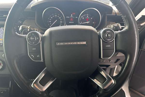 2017 Land Rover Discovery SD4 SE Series 5