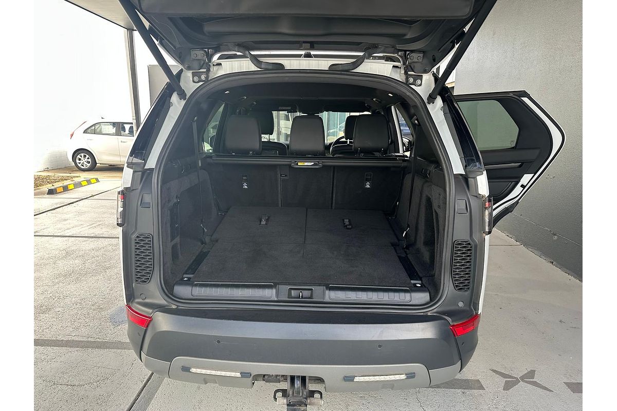 2017 Land Rover Discovery SD4 SE Series 5