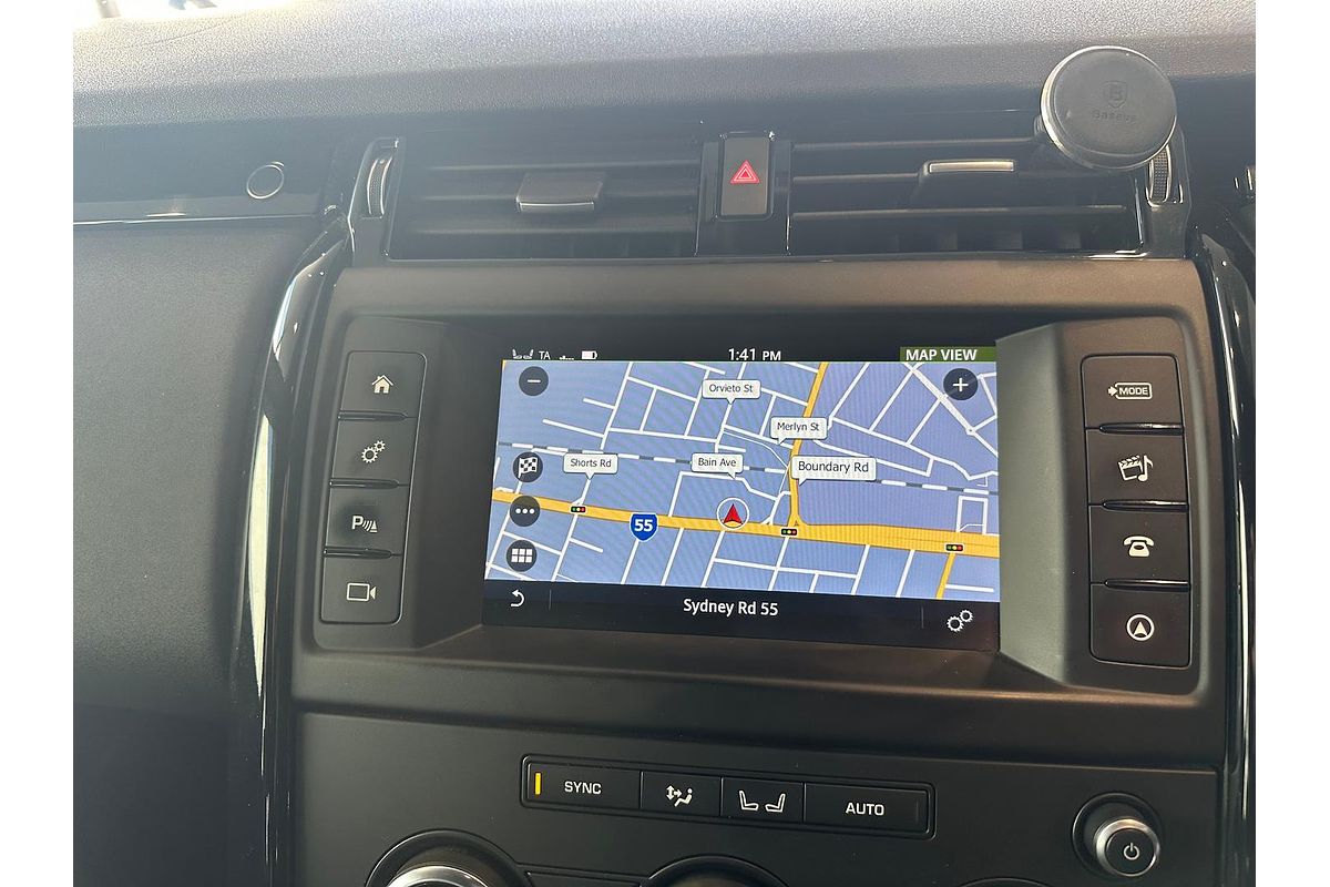 2017 Land Rover Discovery SD4 SE Series 5