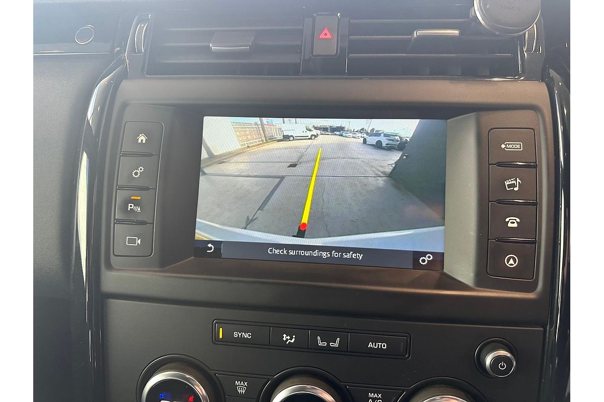 2017 Land Rover Discovery SD4 SE Series 5
