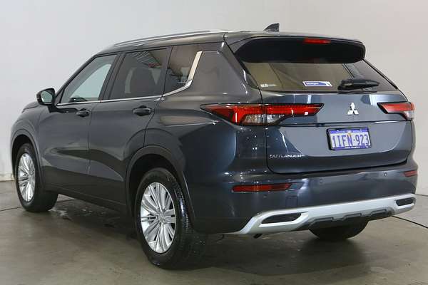 2024 Mitsubishi Outlander LS ZM