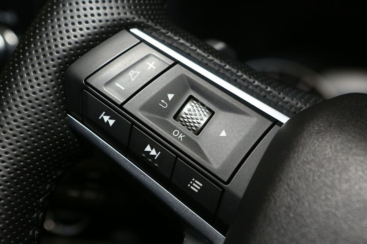 2024 Mitsubishi Outlander LS ZM