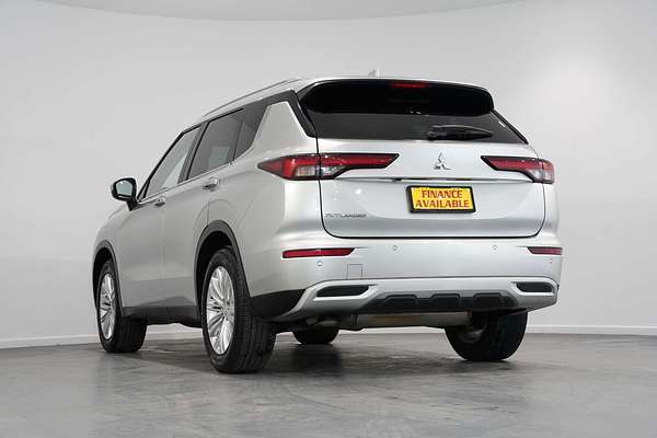 2022 Mitsubishi Outlander LS ZM