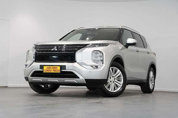 2022 Mitsubishi Outlander LS ZM