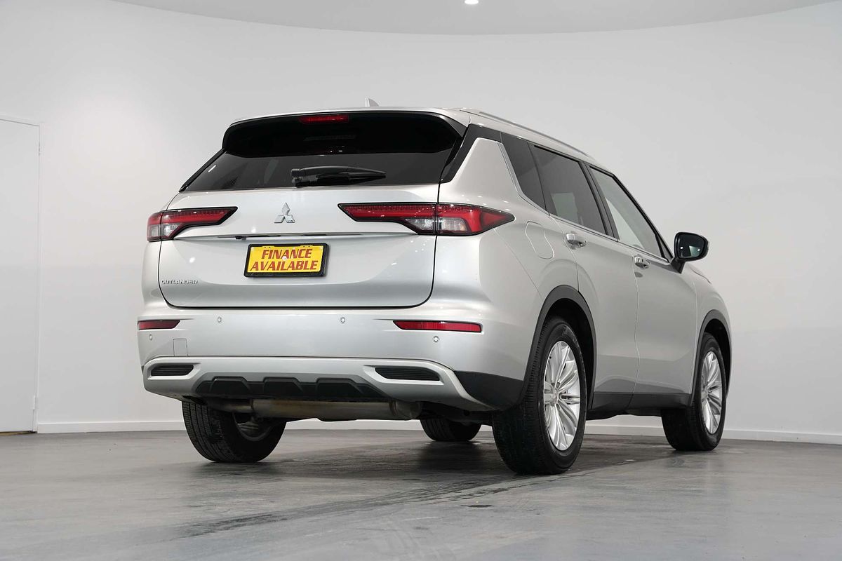 2022 Mitsubishi Outlander LS ZM