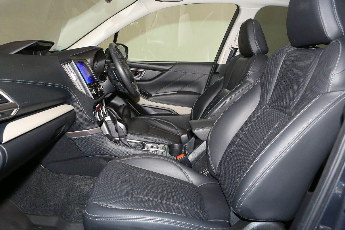 2023 Subaru Forester 2.5i-S 50 Years Edition S5