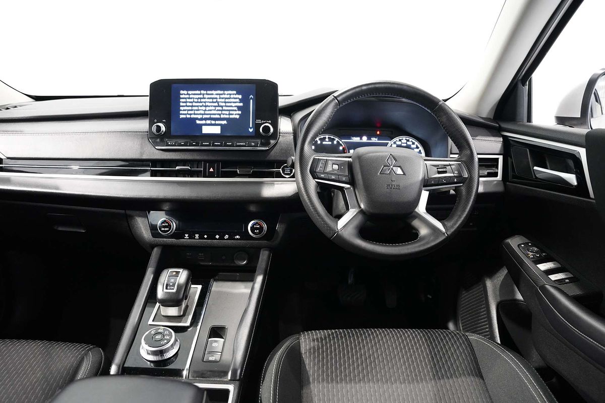 2022 Mitsubishi Outlander LS ZM