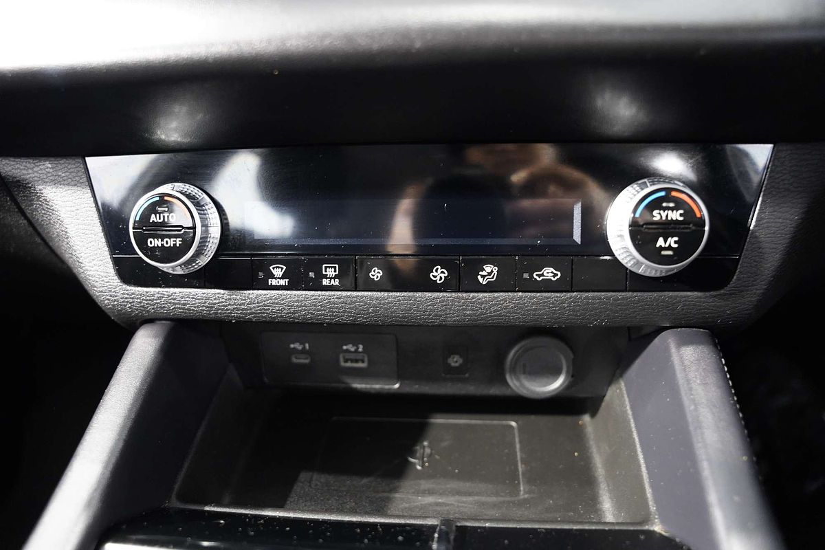 2022 Mitsubishi Outlander LS ZM