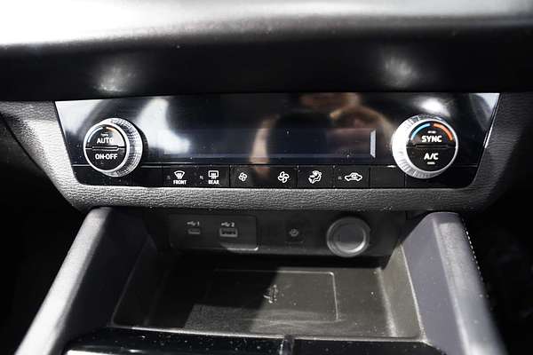 2022 Mitsubishi Outlander LS ZM