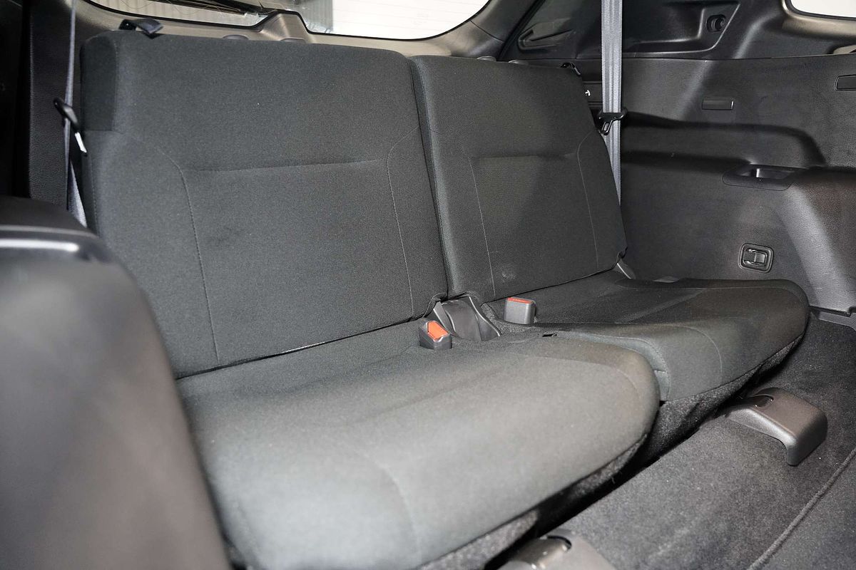 2022 Mitsubishi Outlander LS ZM