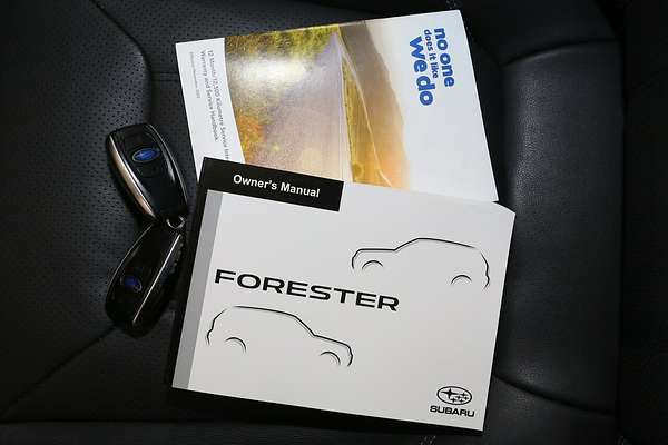 2023 Subaru Forester 2.5i-S 50 Years Edition S5