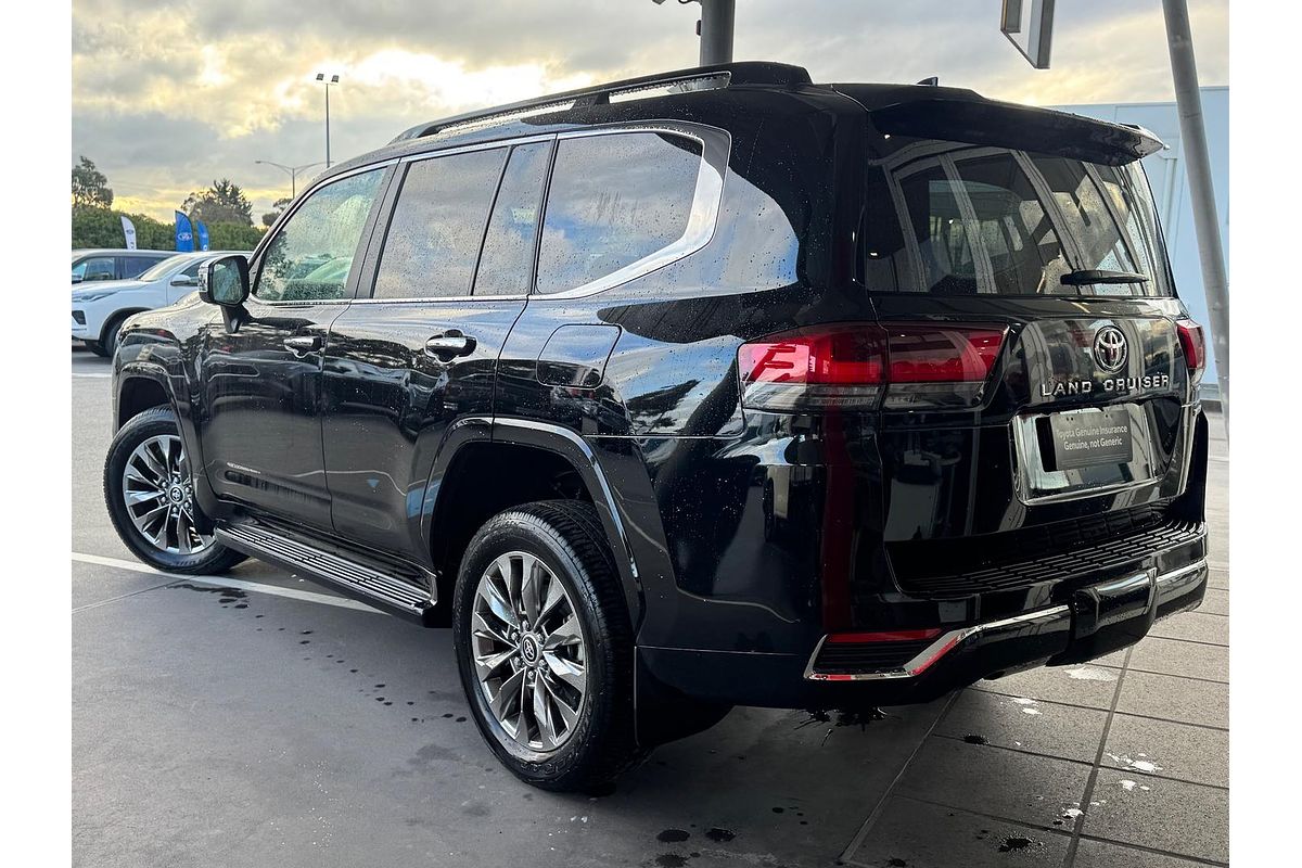 2024 Toyota Landcruiser Sahara ZX FJA300R