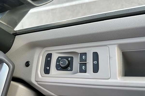2025 Volkswagen Multivan TDI360 Life T7 SWB