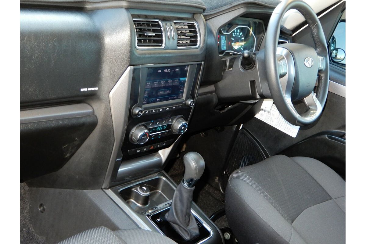 2022 Mahindra PIK-UP S11 4X4
