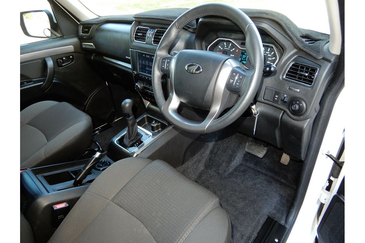 2022 Mahindra PIK-UP S11 4X4