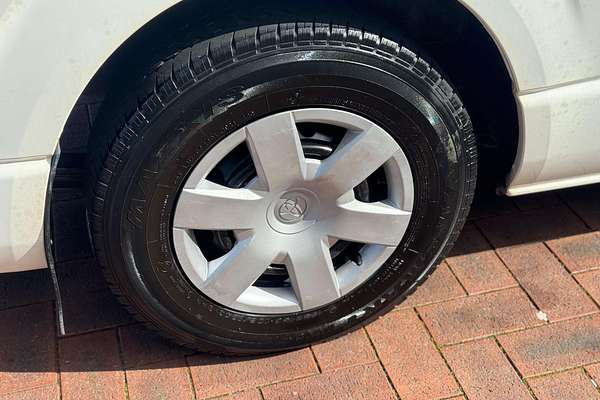 2012 Toyota Hiace  TRH201R LWB