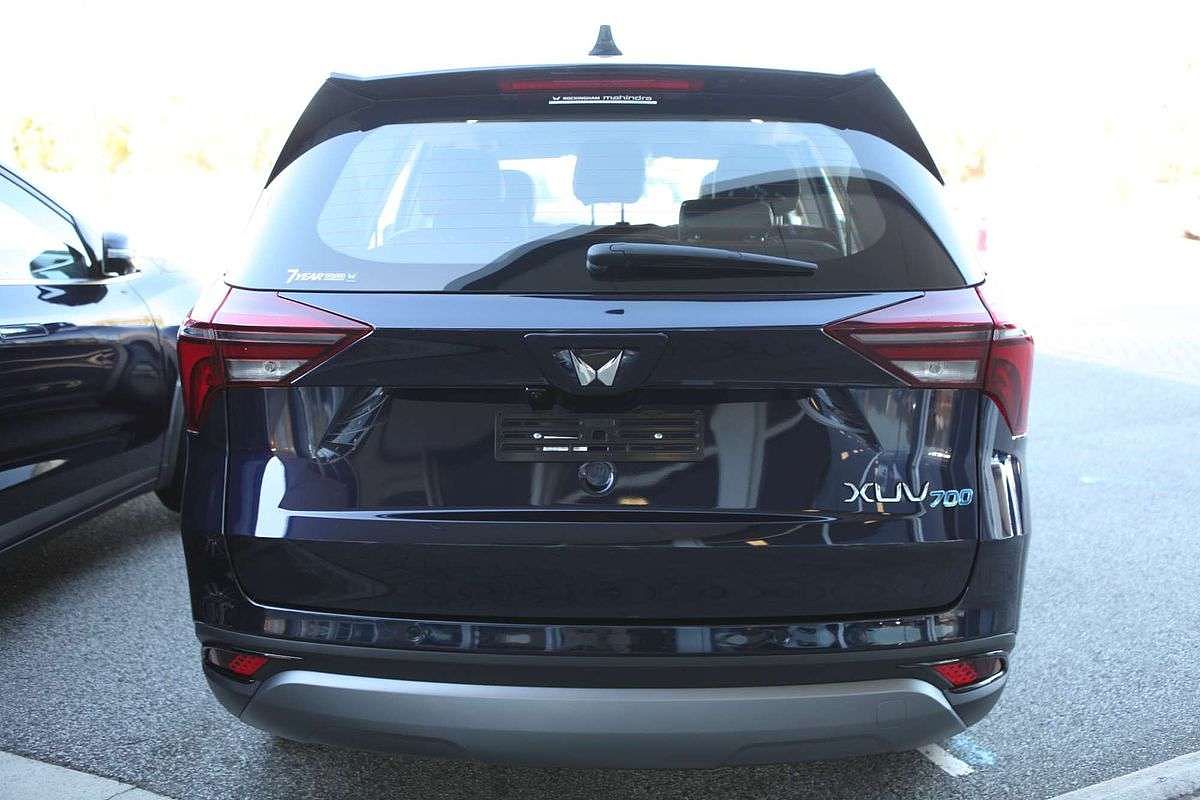 2025 Mahindra XUV700 AX7L