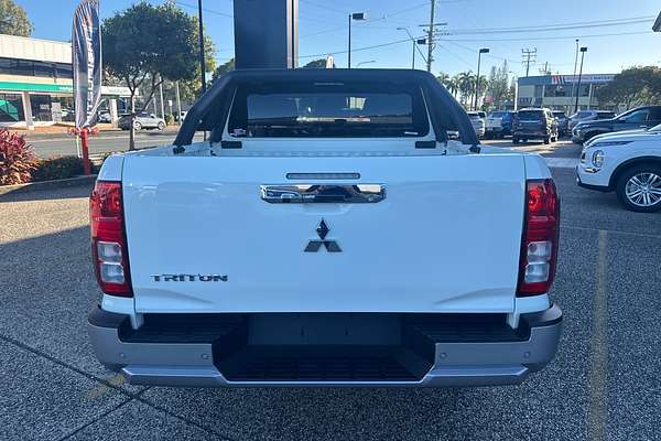 2025 Mitsubishi Triton GLX-R MV 4X4