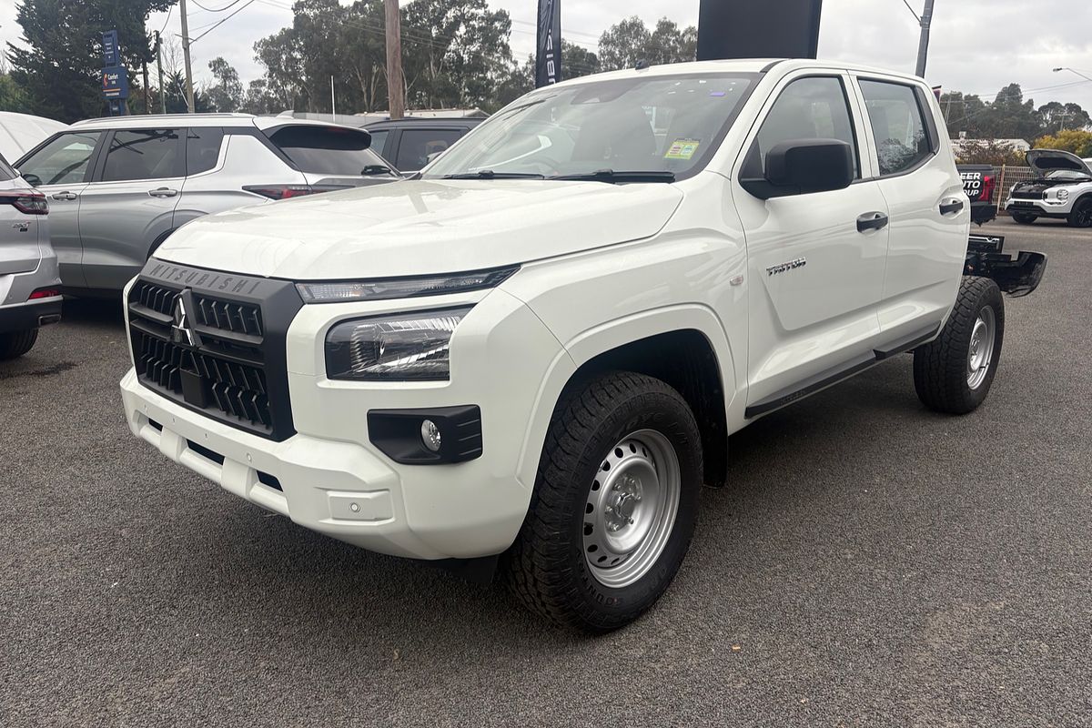 2025 Mitsubishi Triton GLX MV 4X4