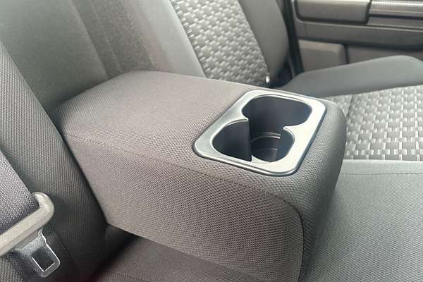 2025 Mitsubishi Triton GLX MV 4X4