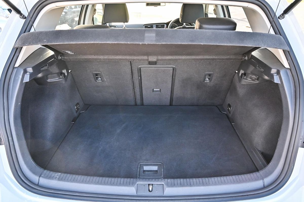 2013 Volkswagen Golf 103TSI Highline 7
