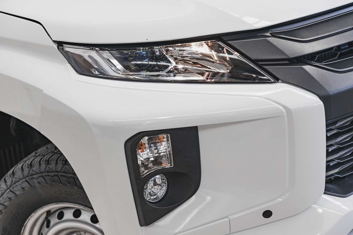 2021 Mitsubishi Triton GLX ADAS MR 4X4
