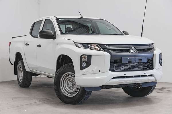 2021 Mitsubishi Triton GLX ADAS MR 4X4
