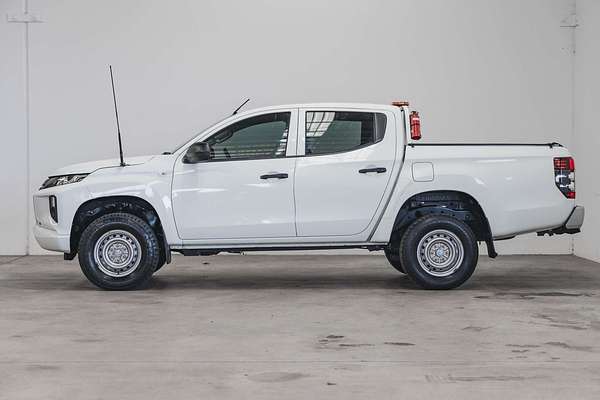 2021 Mitsubishi Triton GLX ADAS MR 4X4