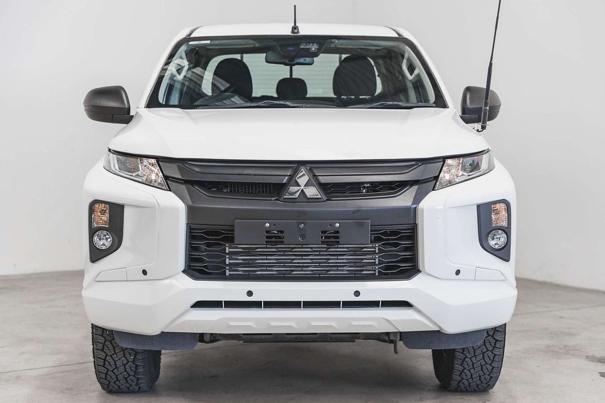 2021 Mitsubishi Triton GLX ADAS MR 4X4