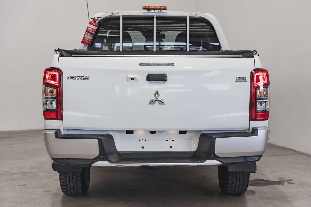2021 Mitsubishi Triton GLX ADAS MR 4X4