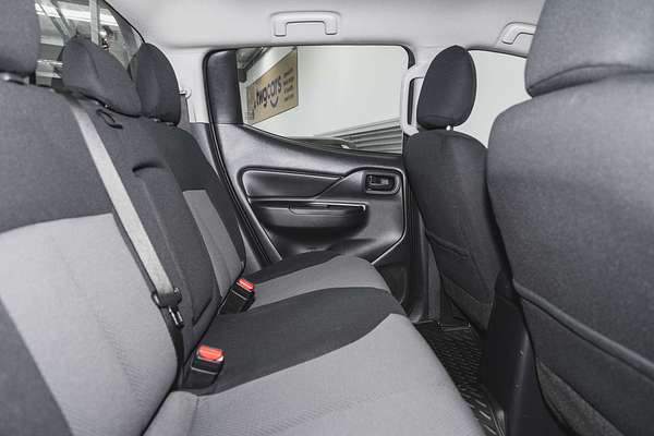 2021 Mitsubishi Triton GLX ADAS MR 4X4