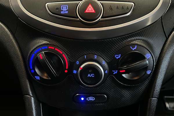 2019 Hyundai Accent Sport RB6