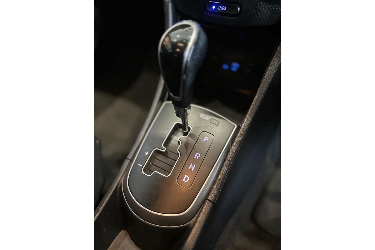 2019 Hyundai Accent Sport RB6