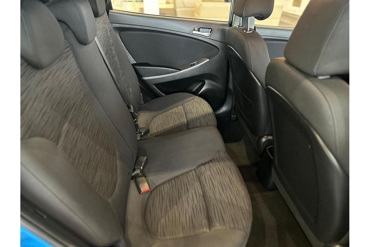 2019 Hyundai Accent Sport RB6