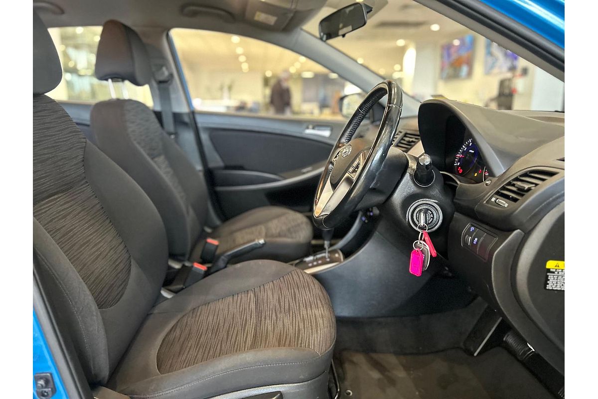 2019 Hyundai Accent Sport RB6